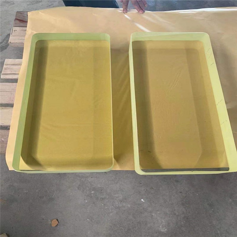 伊犁铅玻璃